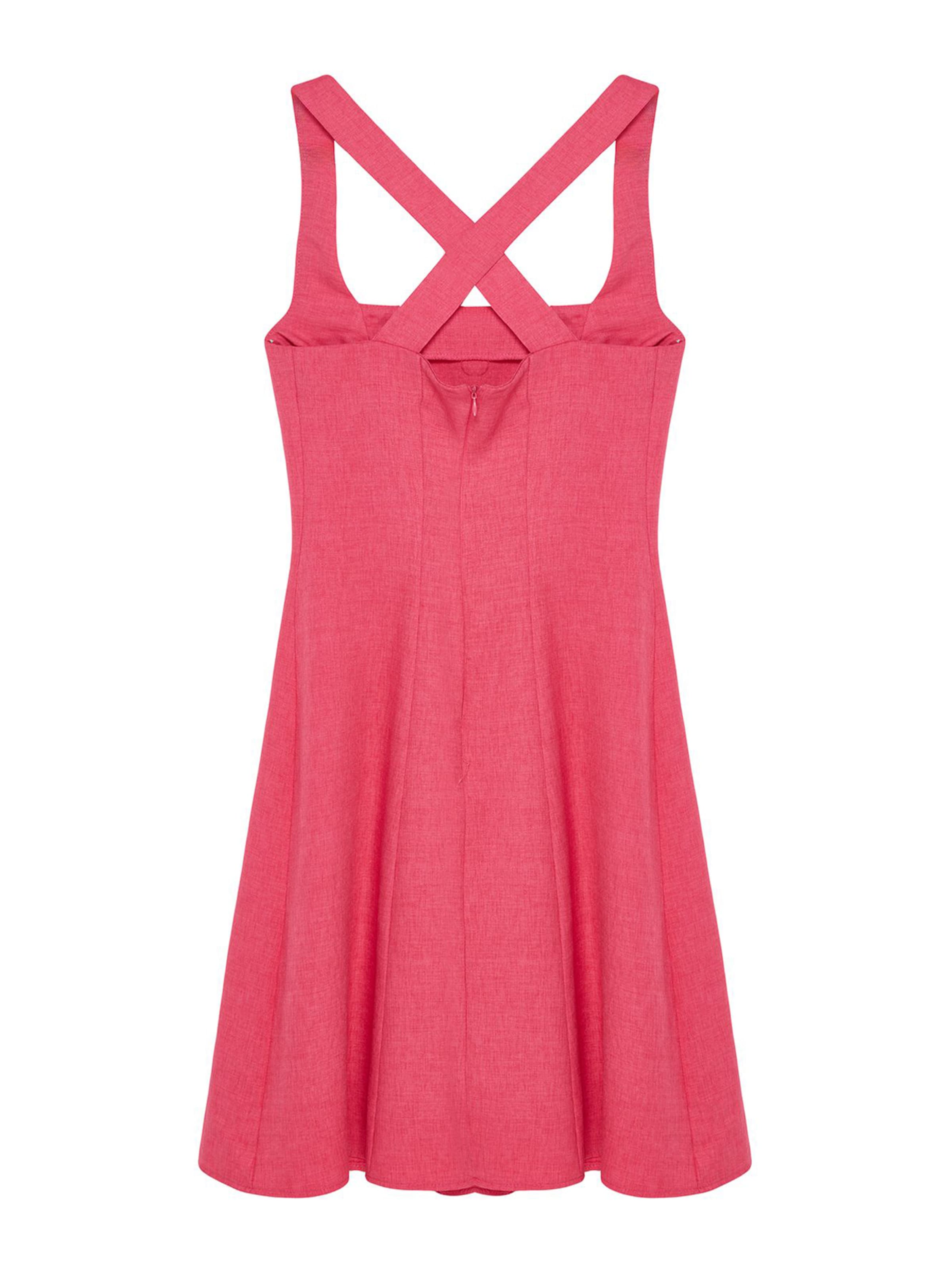 Trendyol Kleid in Pink