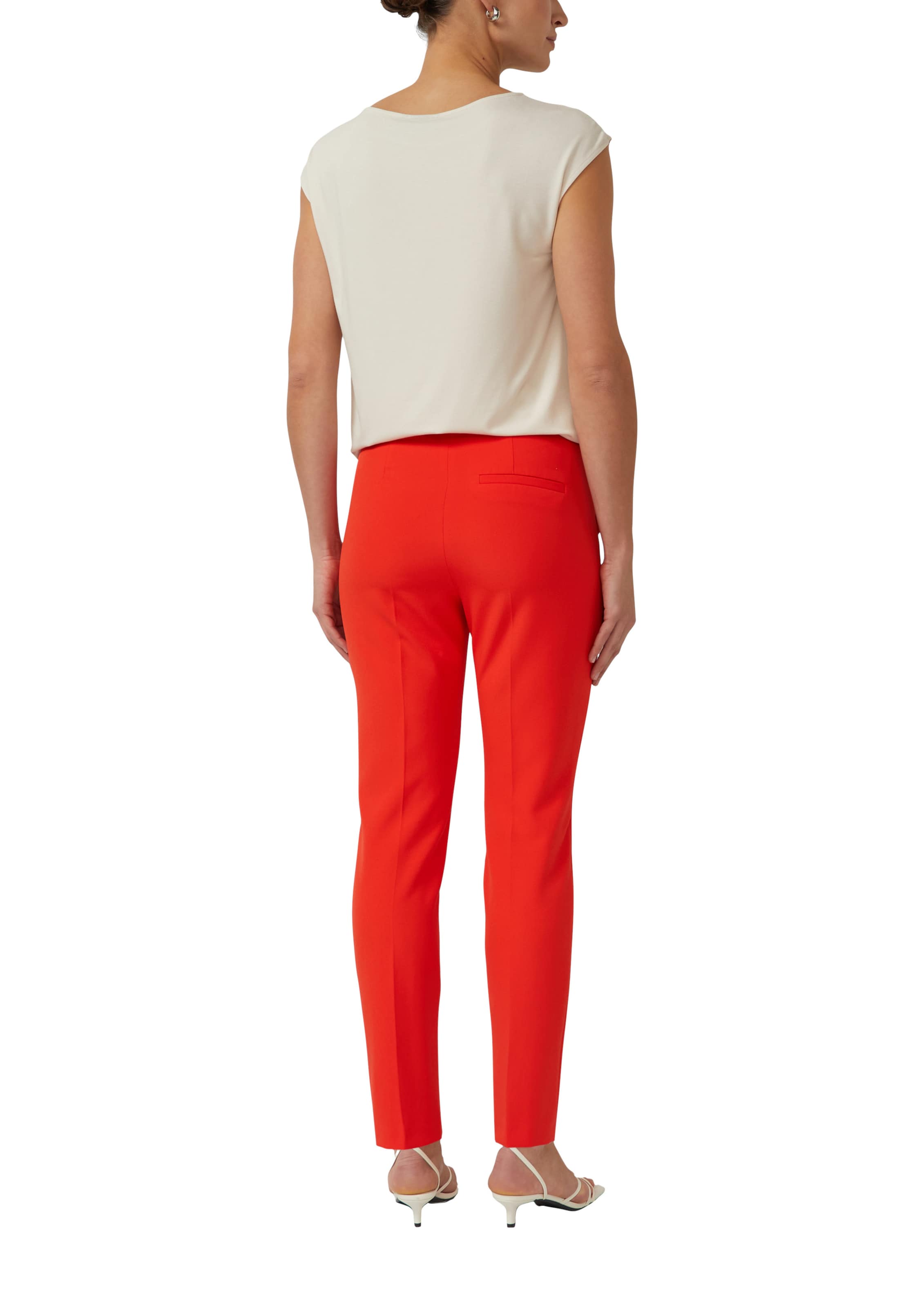 s.Oliver Tapered Hose in Rot