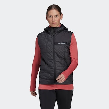 Gilet de sport ADIDAS TERREX en noir : devant