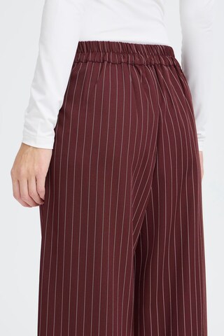 ICHI Loose fit Pleat-front trousers 'IHHally' in Red