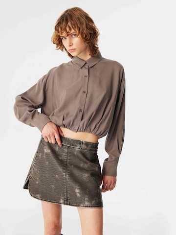 Twist Blouse in Grijs: voorkant