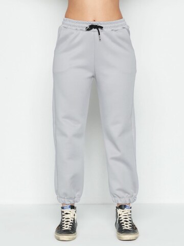 C&City Tapered Trousers in Grey