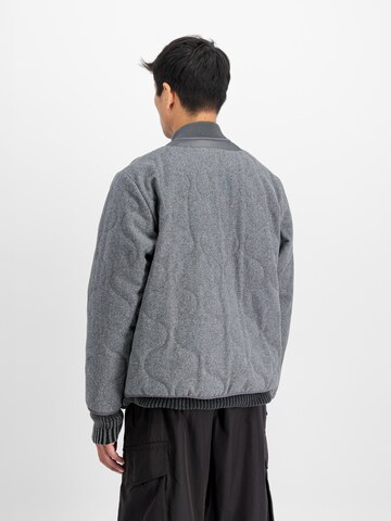 ALPHA INDUSTRIES Kurtka przejściowa w kolorze szary
