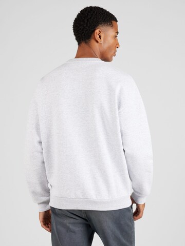 ABOUT YOU - Sweatshirt 'Pierre' em cinzento