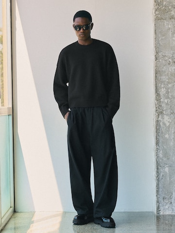 Bershka Sweater in Black