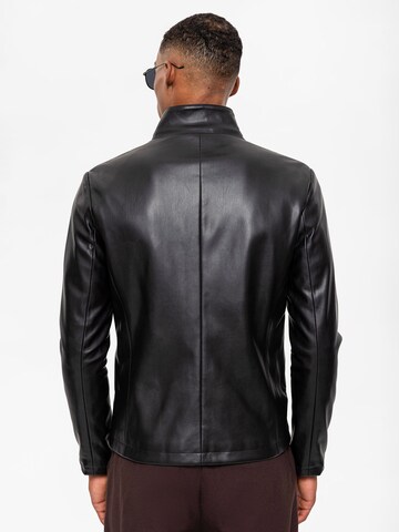 Antioch Between-season jacket in Black