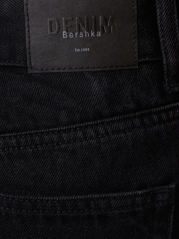 Bershka Широки крачоли Дънки в черно