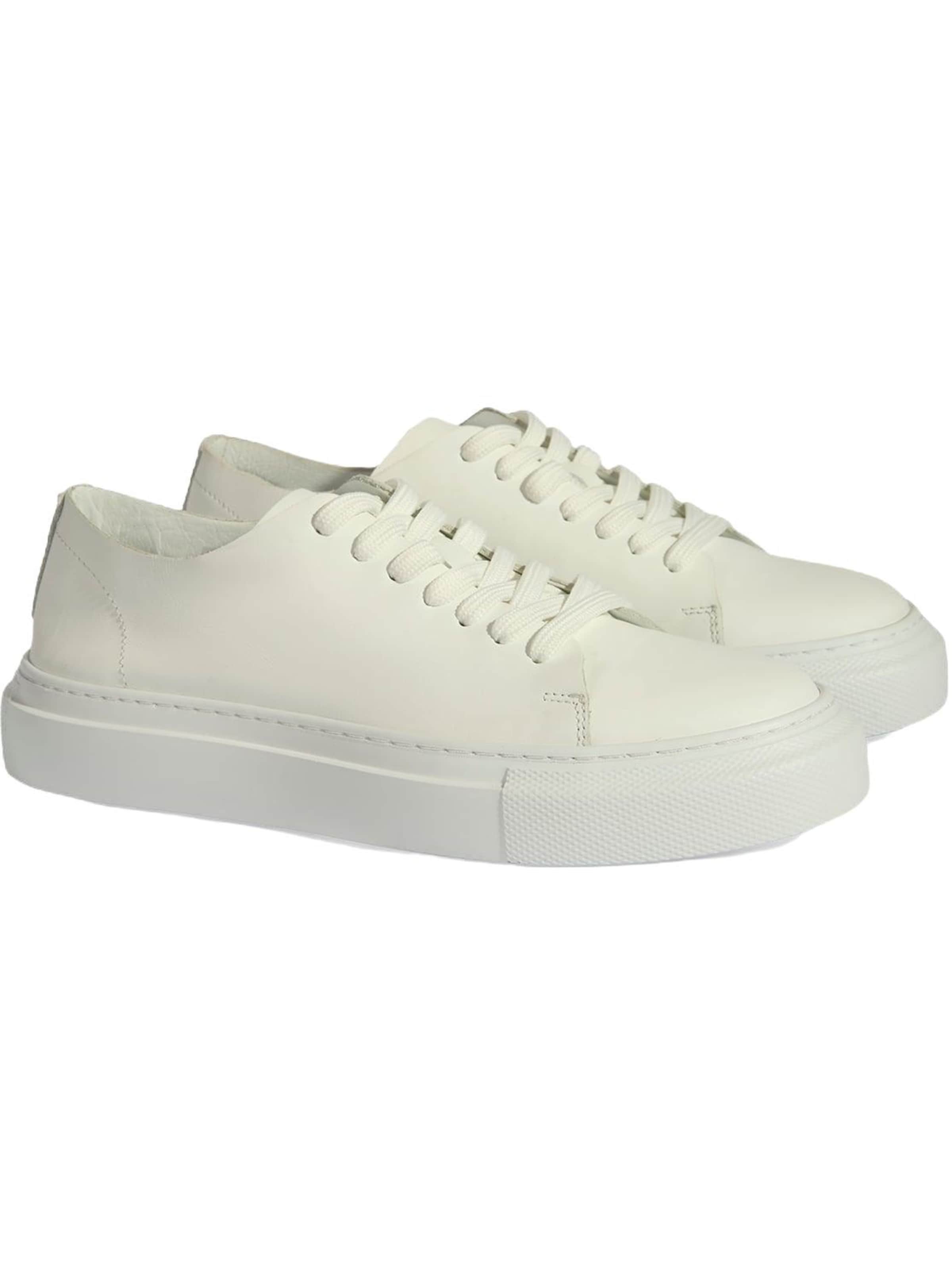 Desa Slip-on 'Slip-Ons' in White: front