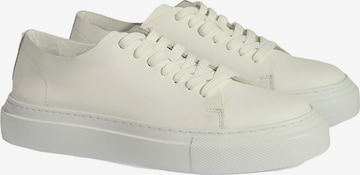 Desa Slip-on 'Slip-Ons' in White: front