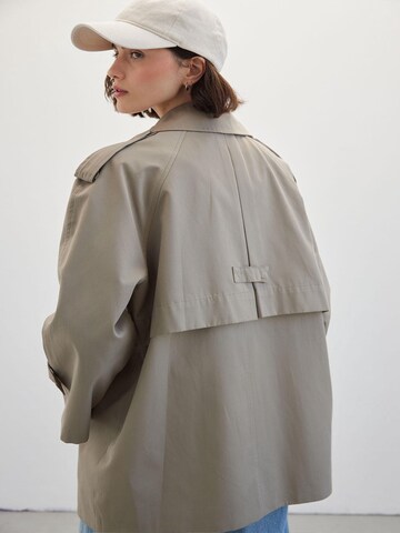MANUKA Between-Seasons Coat in Brown