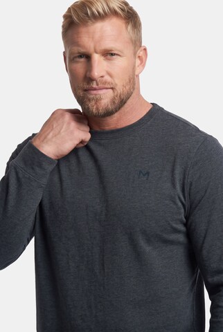 Men Plus Shirt in Green