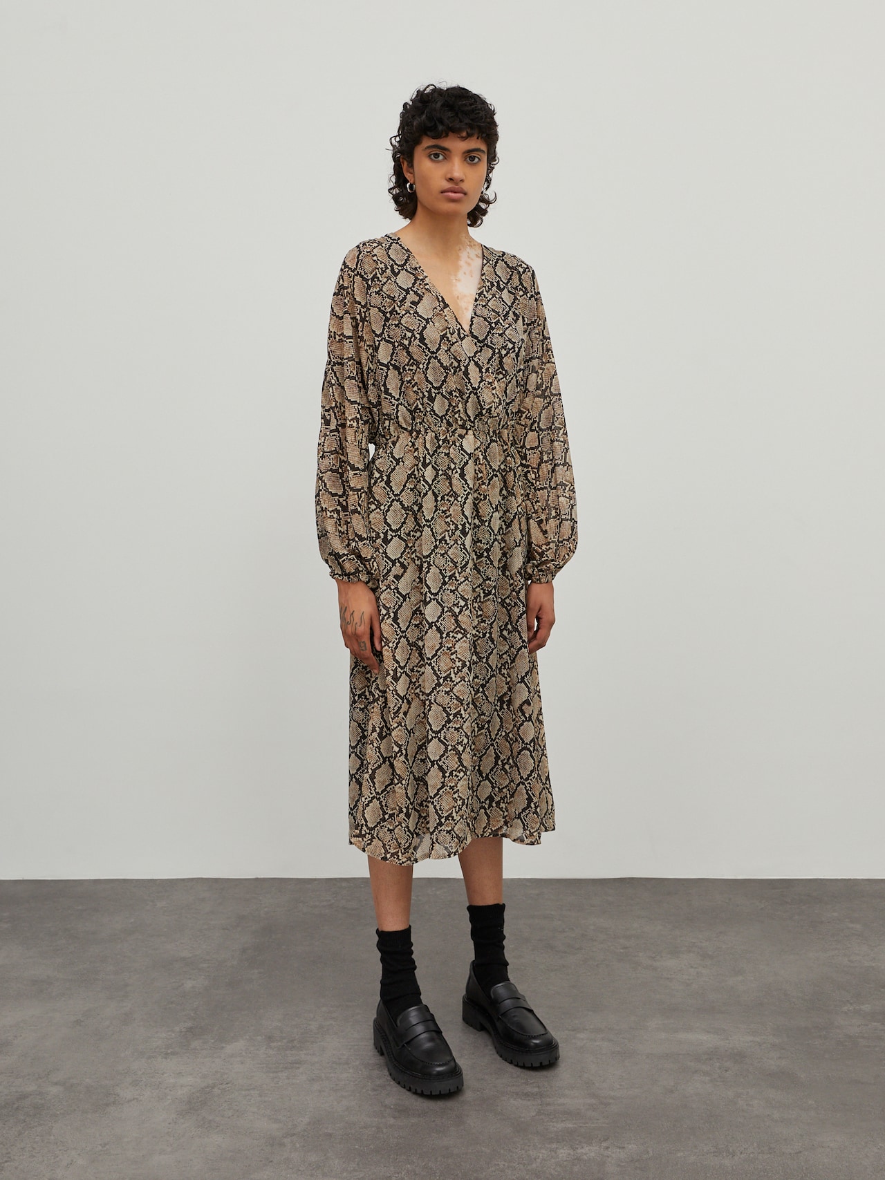 EDITED Produits Robe 'Adalee' mélange de couleurs