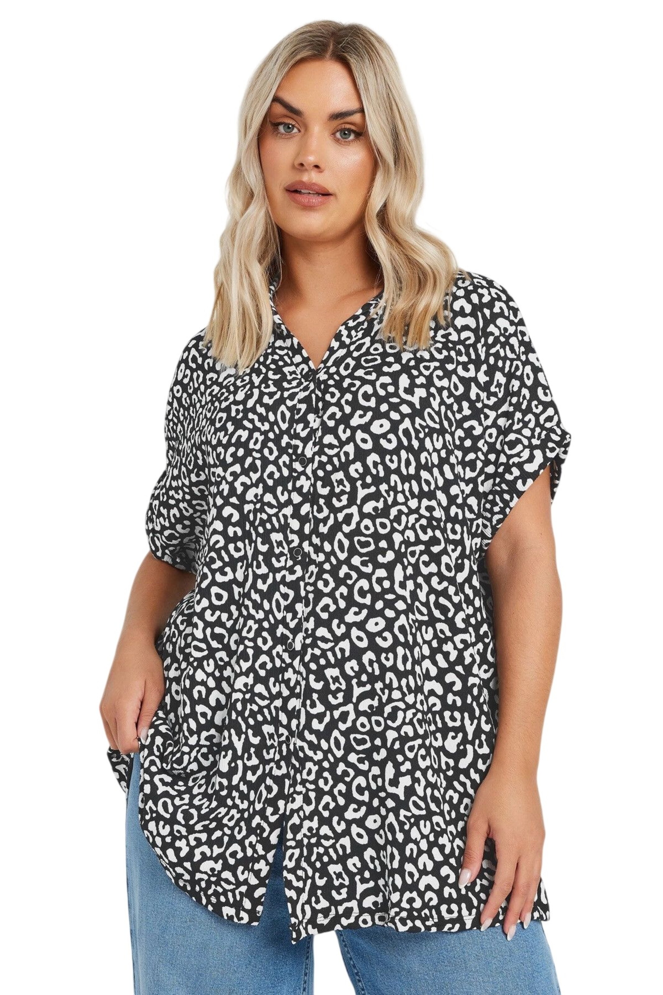 Stil Diva Blouse in Black: front