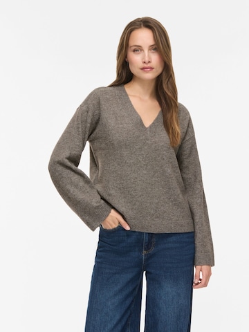 VILA Sweater 'VILiga' in Grey: front
