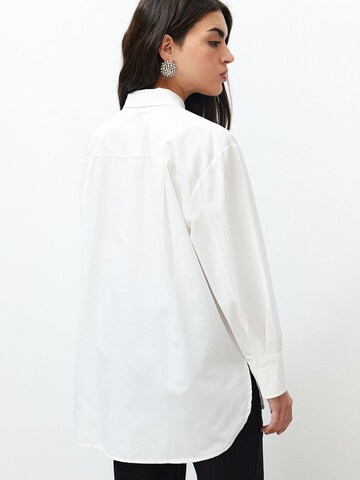 Trendyol Bluse in Beige