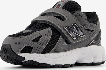new balance Sneaker '1906' in Schwarz: Vorderseite