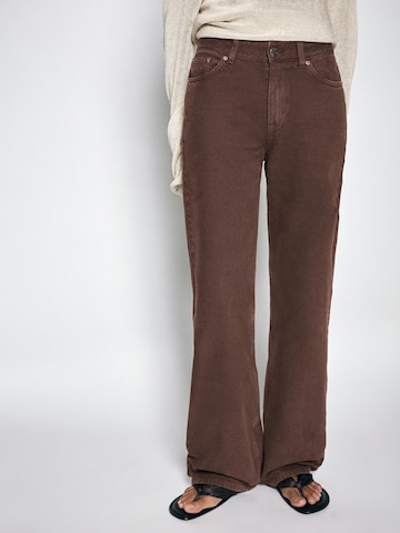 Pull&Bear Jeans in Brown: front