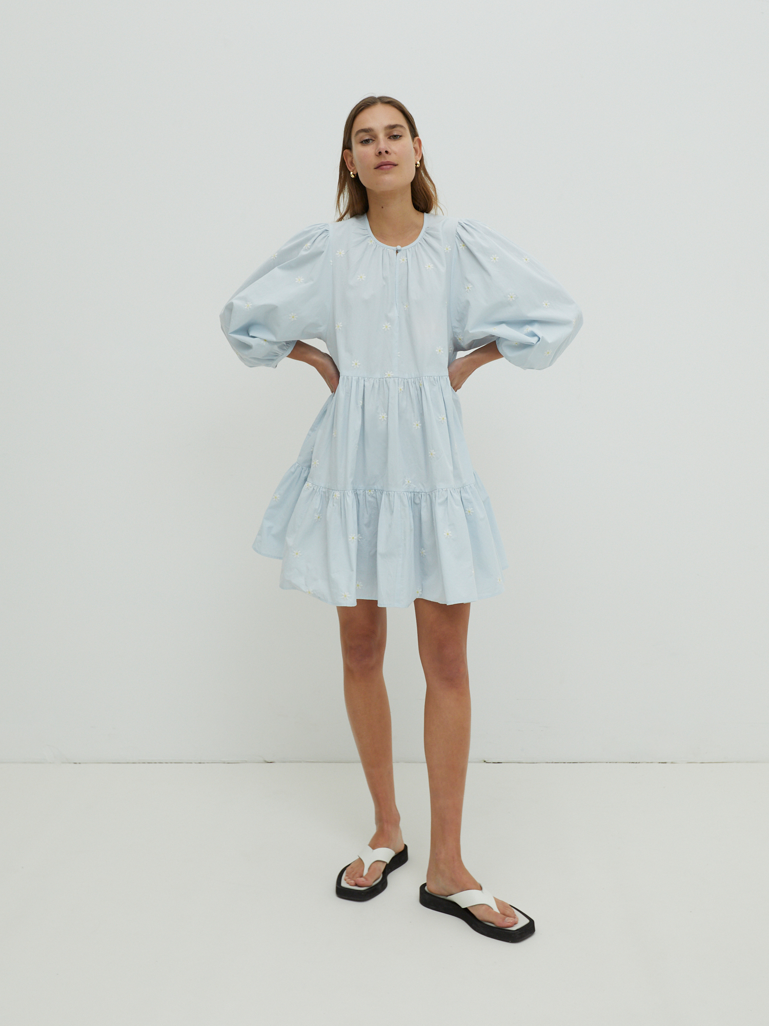 Plus size Odzież EDITED Sukienka Joanna w kolorze Pastelowy Niebieskim 
