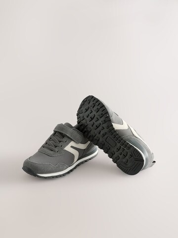 Next Sportcipő - szürke