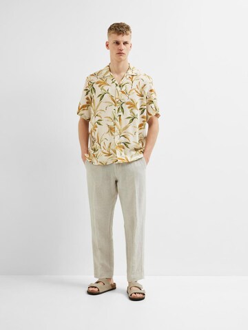 SELECTED Regular fit Overhemd 'SLHNoa' in Beige