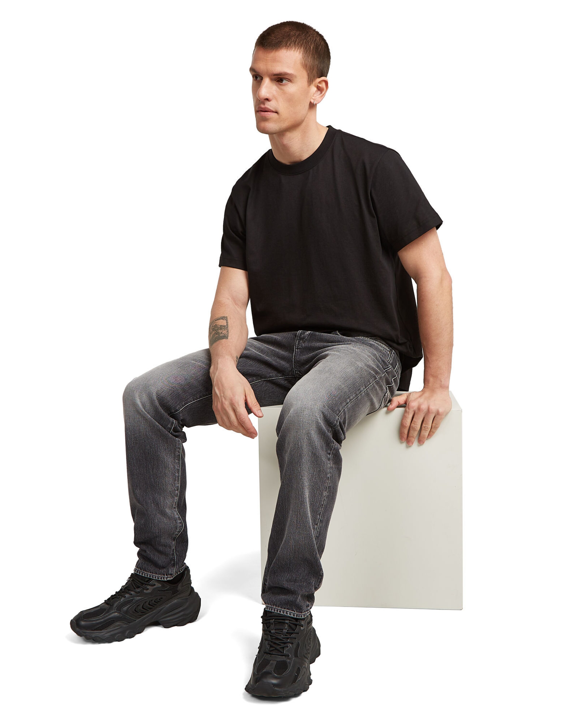 G-STAR Tapered Jeans 'Morry' in Grijs