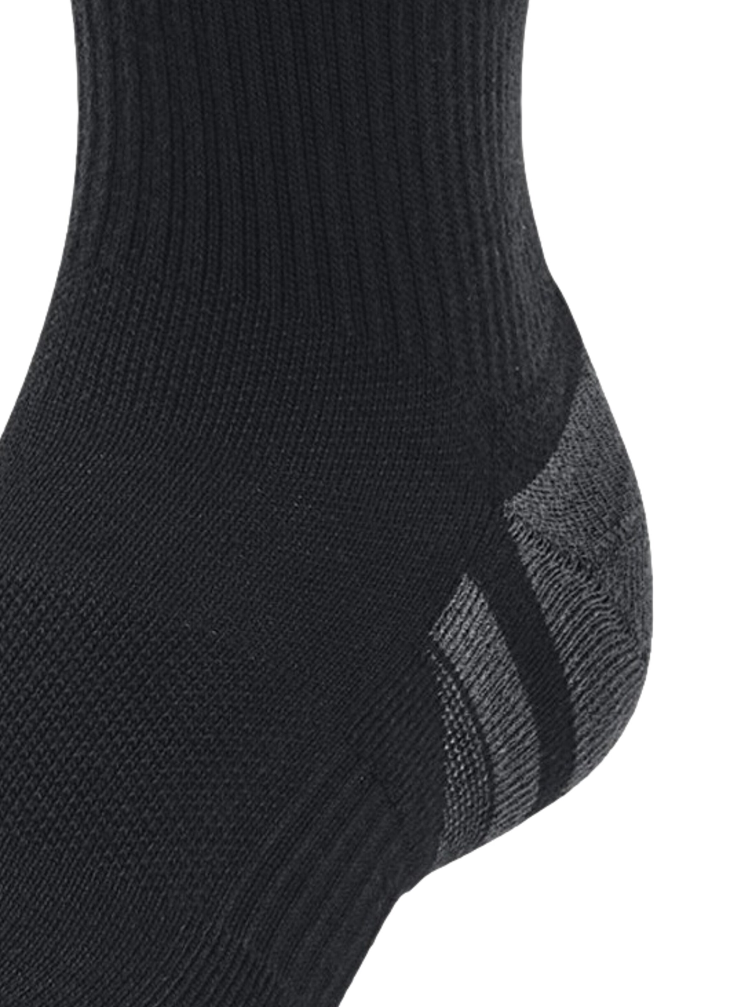 UNDER ARMOUR Sportsokken 'Performance Tech' in Zwart