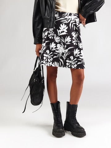 ABOUT YOU Skirt 'Galina' in Black: front