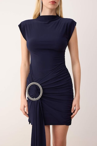 Rochie de la Trendyol pe albastru