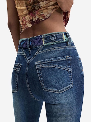 Desigual Wide leg Jeans 'DENIM_HIPBEL 26WWDD21' in Blauw