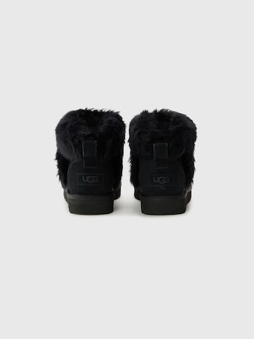 UGG Bootsit 'Classic Ultra Mini' värissä musta