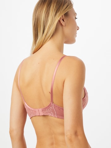 Sutien de tricou Sutien 'Marit' de la Hunkemöller pe roz