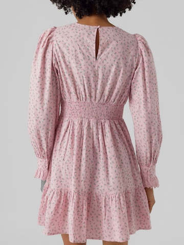 VERO MODA Платье 'LILA' в Ярко-розовый