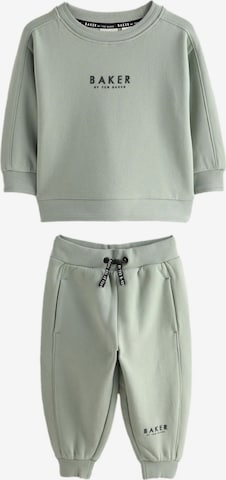 žalia Baker by Ted Baker Treningas: priekis