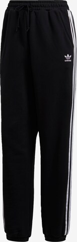 regular Pantaloni di ADIDAS ORIGINALS in nero: frontale