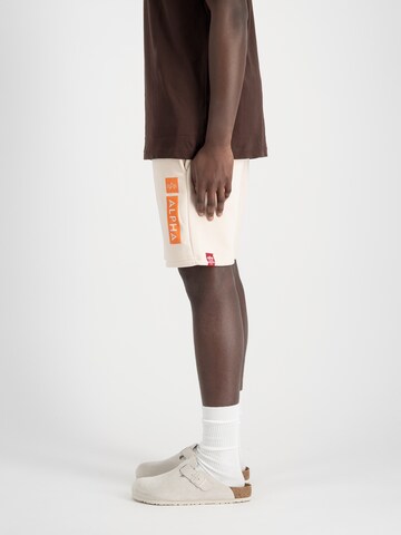 ALPHA INDUSTRIES Обычный Штаны в Белый