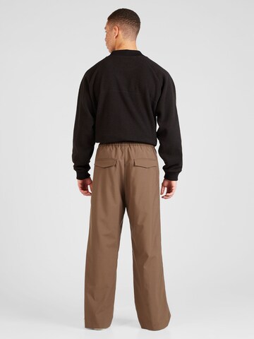 WEEKDAY Regular Pleated Pants 'Axel' in Brown