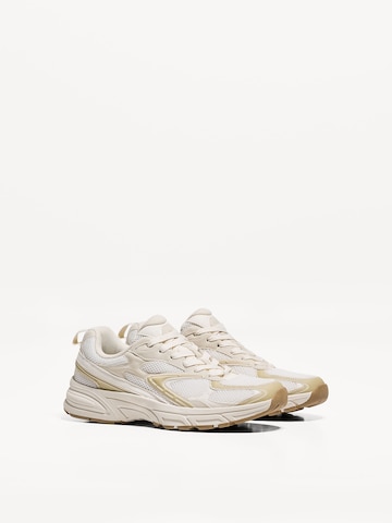 Bershka Sneakers laag in Gemengde kleuren