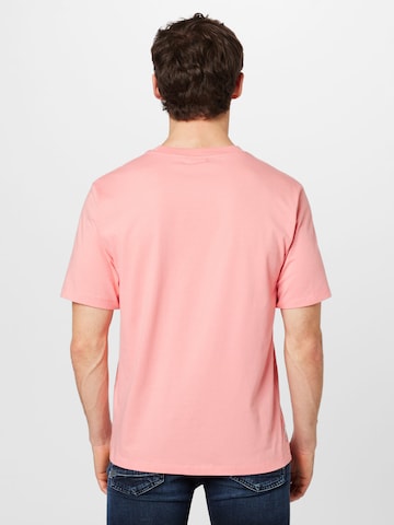 Filling Pieces T-shirt i rosa