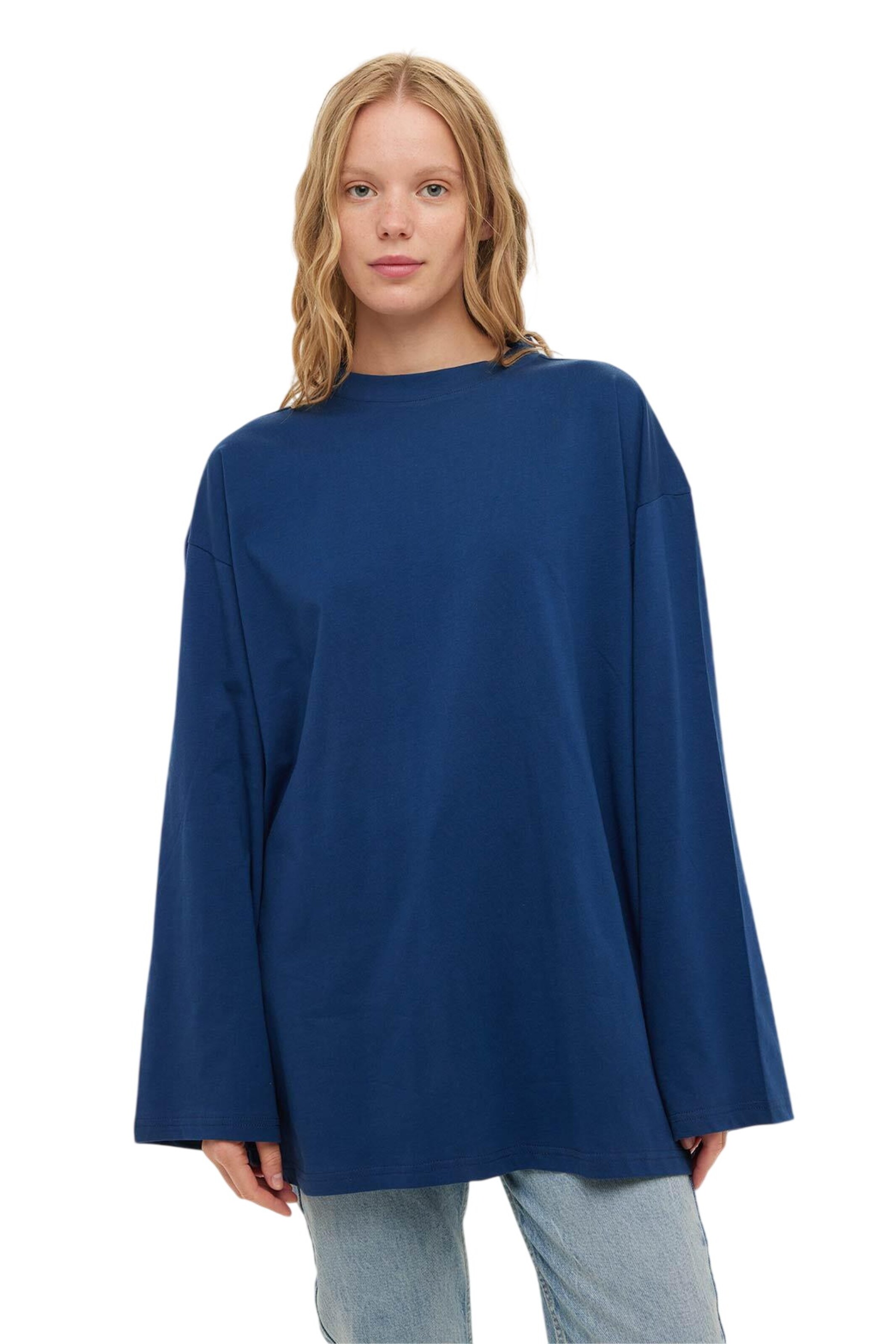 MANUKA Sweatshirt in Blue: front