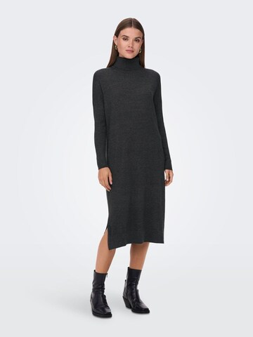 Robes en maille ONLY en gris