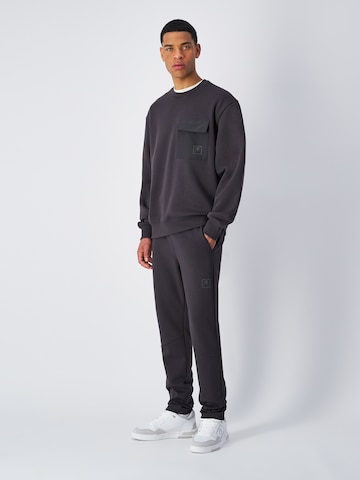 Champion Authentic Athletic Apparel Sweatshirt in Grey