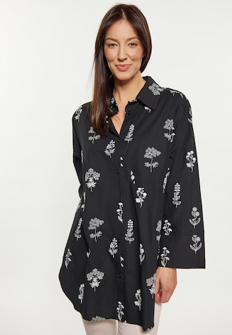 Usha Blouse in Black: front