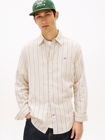 Tommy Jeans Regular fit Риза в бежово: отпред