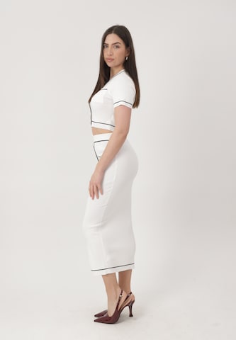 Elara Workwear in White