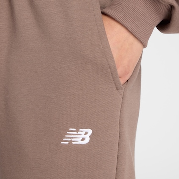 new balance Tapered Hose 'Essentials' in Braun