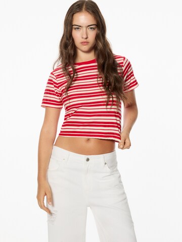 Pull&Bear T-Shirt in Rot
