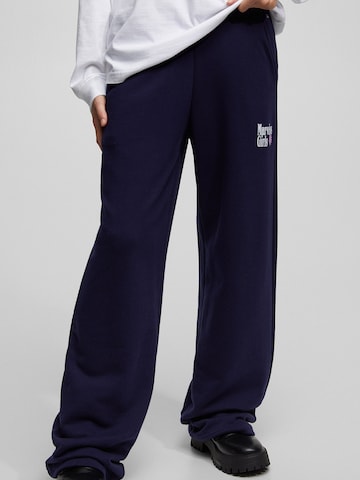 Pull&Bear Wide leg Pants in Blue: front