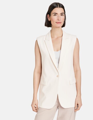 GERRY WEBER Vest in White: front