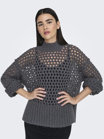 Pull-over 'BILLIE' ONLY en gris : devant