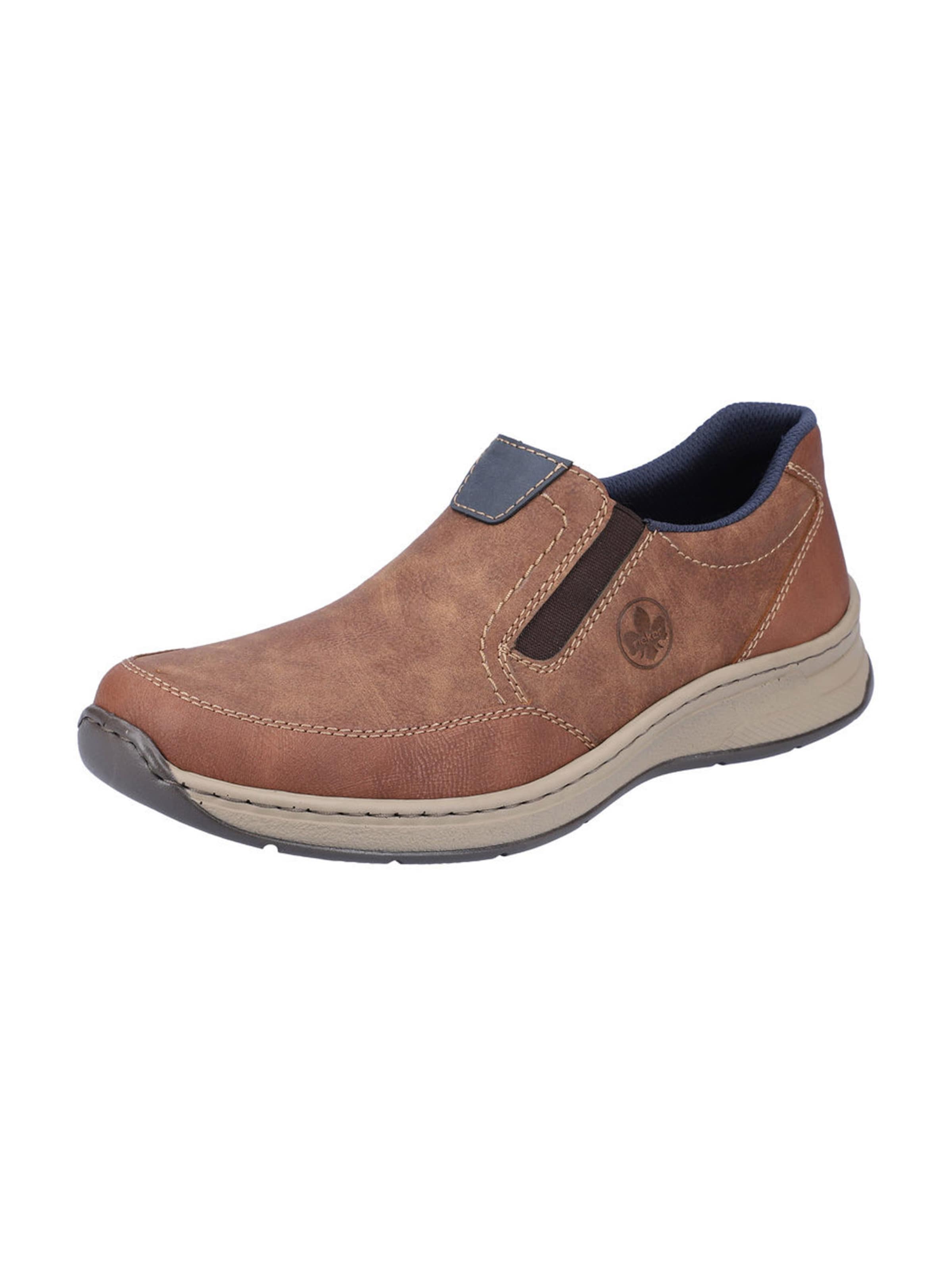 Chaussure basse Rieker en marron : devant